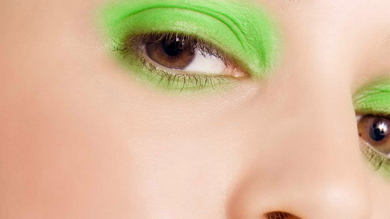 Loreal Paris BMAG Article How To Wear Lime Green Eye Makeup D