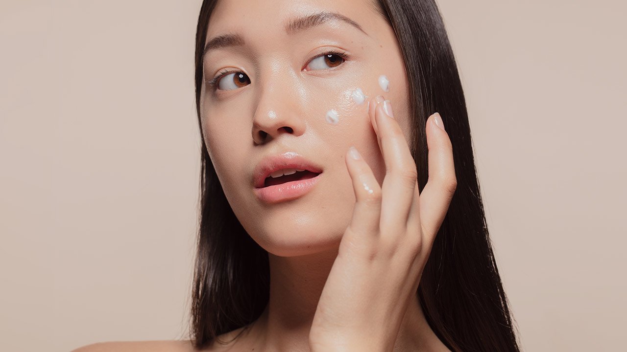 LOreal Paris BMAG Article Your 10 Step Korean Skin Care Routine D