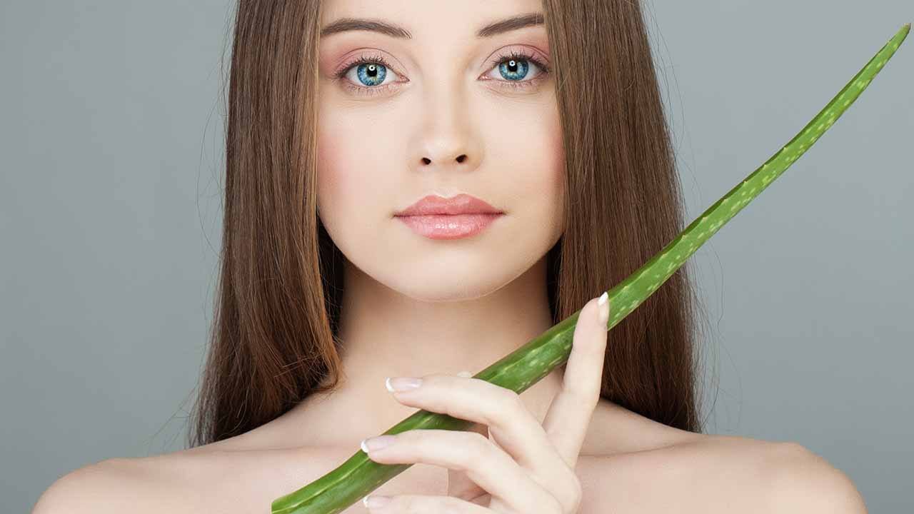 Loreal Paris BMAG Article How To Add Aloe Water To Your Skin Care Routine D