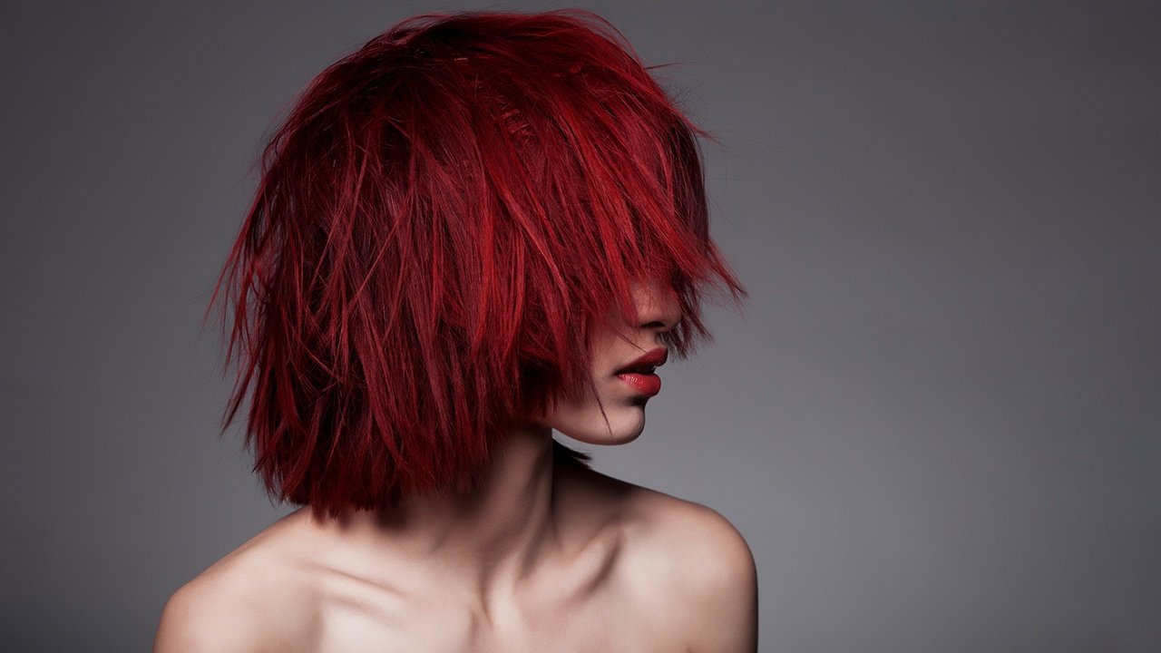 Avoid Faded Red Hair With This Redhead Hair Care Guide L Oreal Paris
