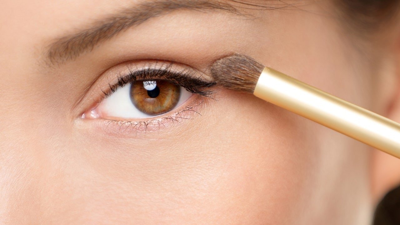 Why Eyeshadow Primer is a Necessity - L'Oréal Paris