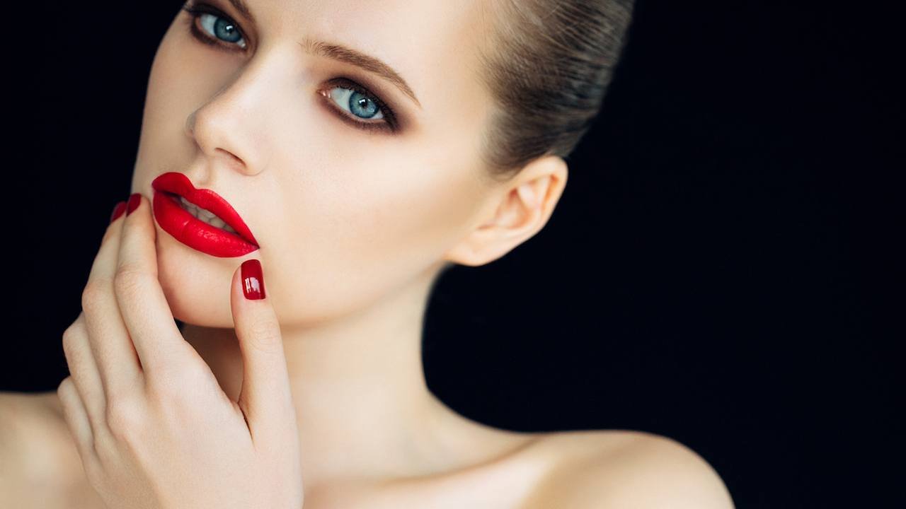 Loreal Paris BMAG Article The Ultimate Guide to Lipstick Desktop