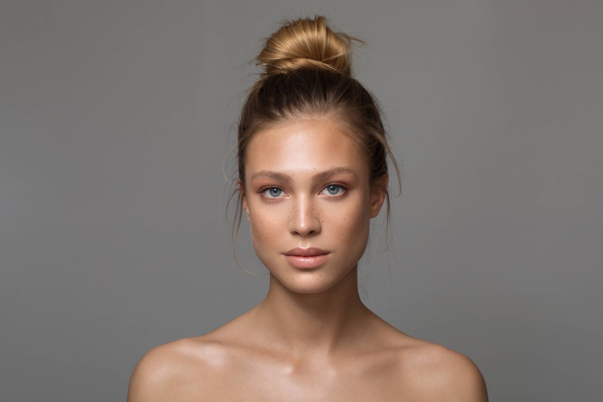 Updo bun sale