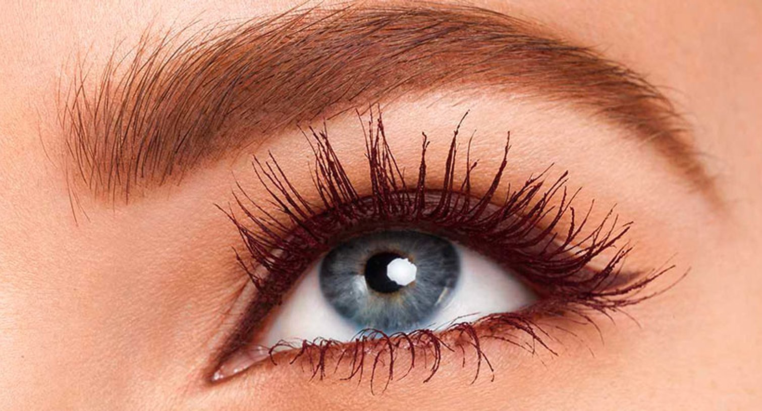 Loreal Paris BMAG Slideshow 4 Eye Makeup Looks That Are Even Better with Burgundy Mascara SLIDE 3