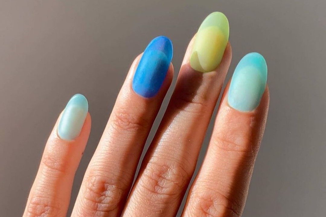 Trendy and Coolest Stripe Nail Design Ideas -