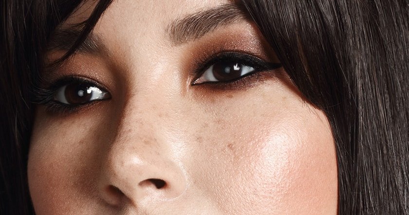 Loreal Paris BMAG Slideshow The best makeup for brown eyes slide6