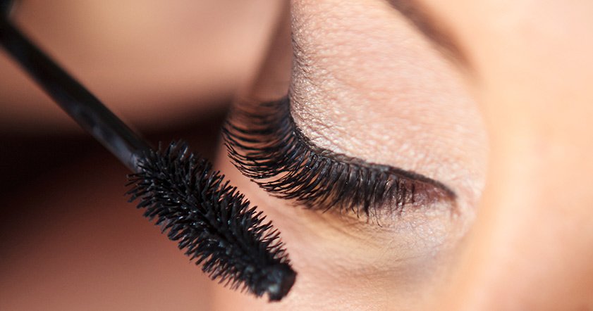 Loreal Paris BMAG Slideshow The Easy Eye Makeup Tutorial For Girls With Glasses SLIDE 4