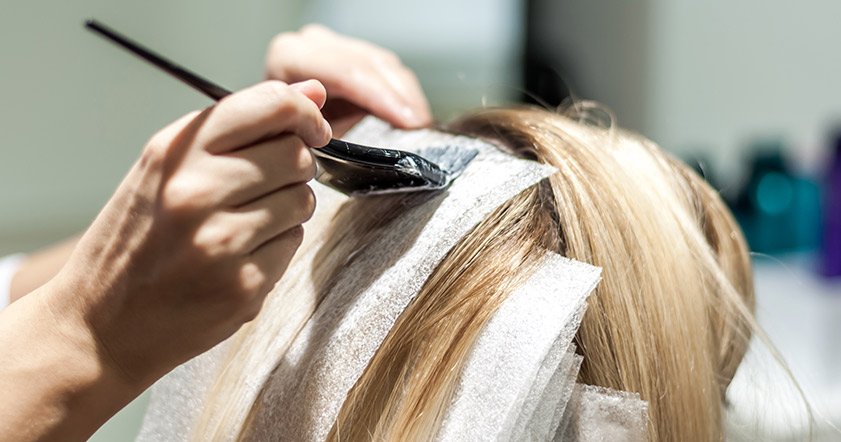 Loreal Paris BMAG Slideshow How to prep for an at home hair color session slide3
