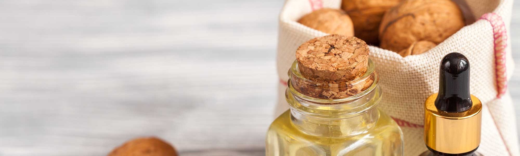 Loreal Paris Makeup Almond Oil 2000x900