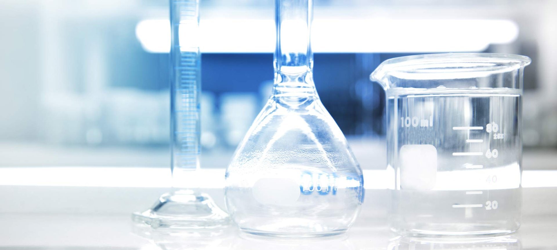 Loreal Paris Makeup Laboratory Flask 2000x900